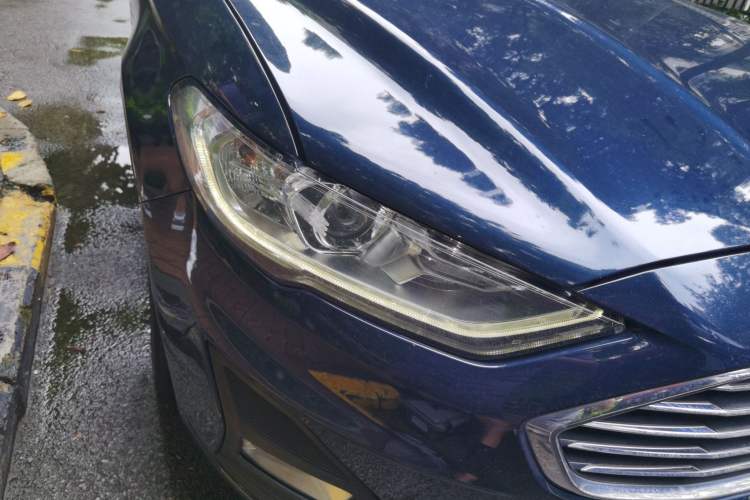 Used Ford Mondeo 2020 EcoBoost 200 Stylish Model Right Front Headlight