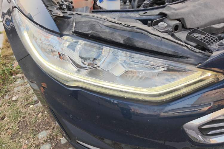 Used Ford Mondeo 2020 EcoBoost 180 Stylish Model Right Front Headlight