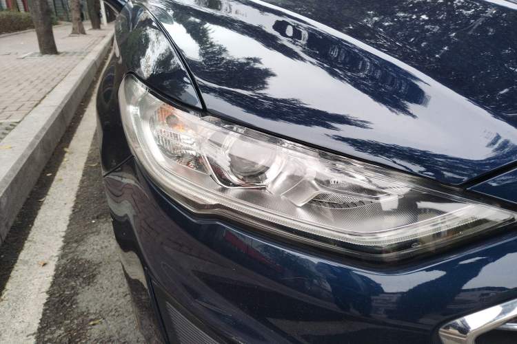 Used Ford Mondeo 2020 EcoBoost 180 Stylish Model Right Front Headlight
