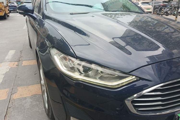 Used Ford Mondeo 2020 EcoBoost 180 Stylish Model Right Front Headlight