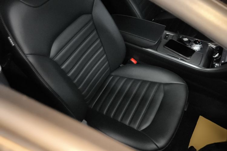 Used Ford Mondeo 2020 EcoBoost 180 Stylish Model Right Front Seat