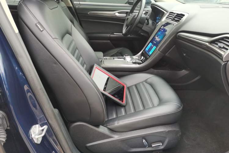 Used Ford Mondeo 2020 EcoBoost 180 Stylish Model Right Front Seat