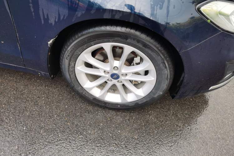 Used Ford Mondeo 2020 EcoBoost 180 Stylish Model Right Front Wheel Hub