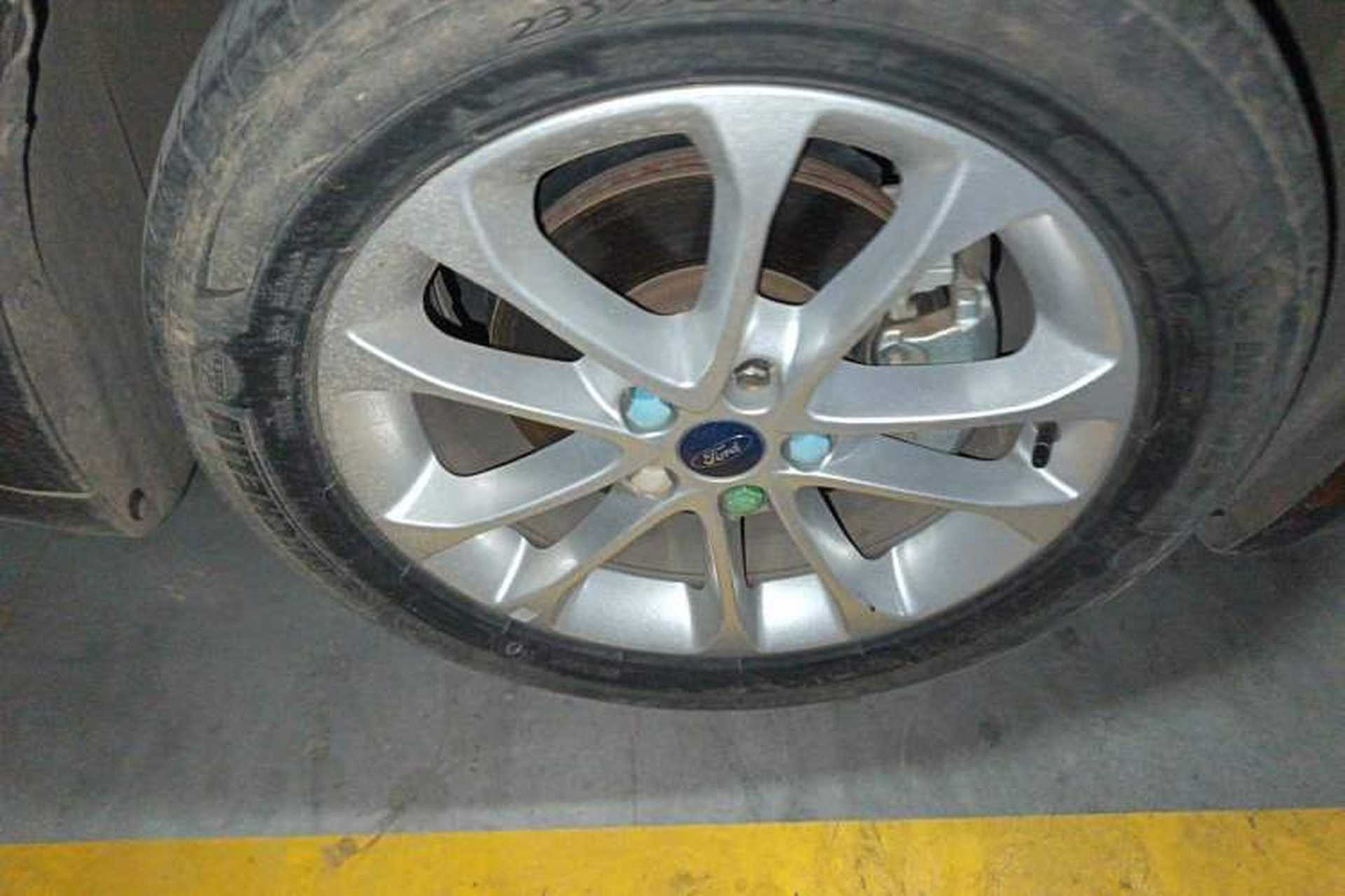 Used Ford Mondeo 2020 EcoBoost 180 Stylish Model Right Front Wheel Hub
