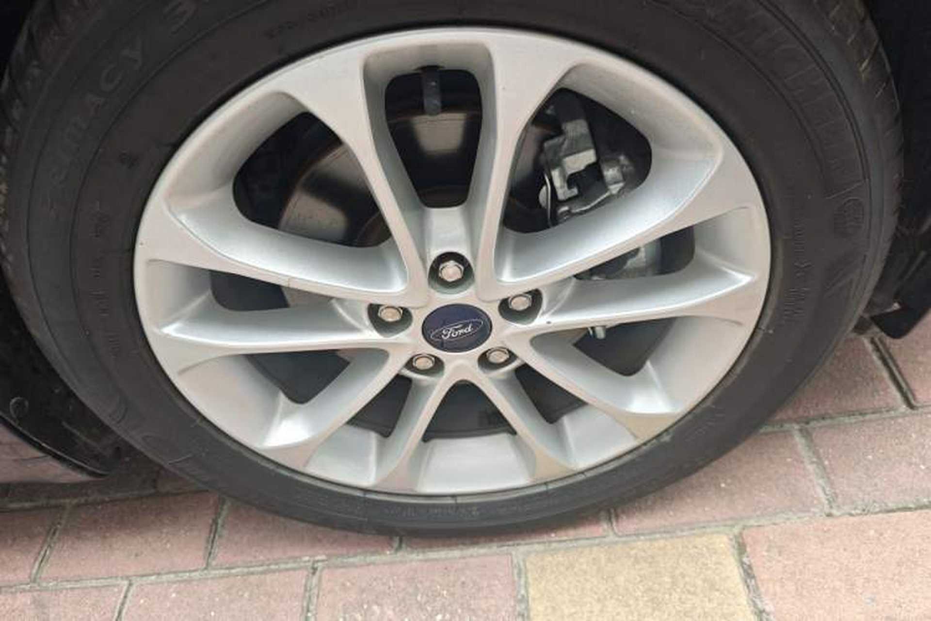 Used Ford Mondeo 2020 EcoBoost 180 Stylish Model Right Front Wheel Hub