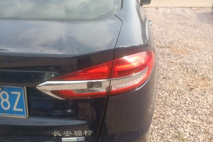 Used Ford Mondeo 2020 EcoBoost 180 Stylish Model Right Rear Taillight