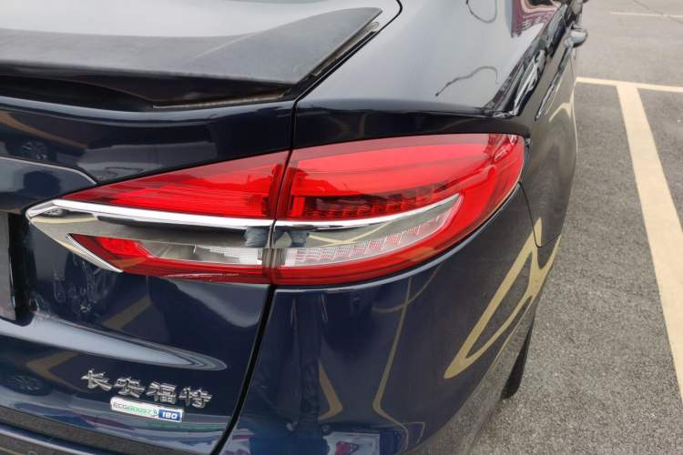 Used Ford Mondeo 2020 EcoBoost 180 Stylish Model Right Rear Taillight