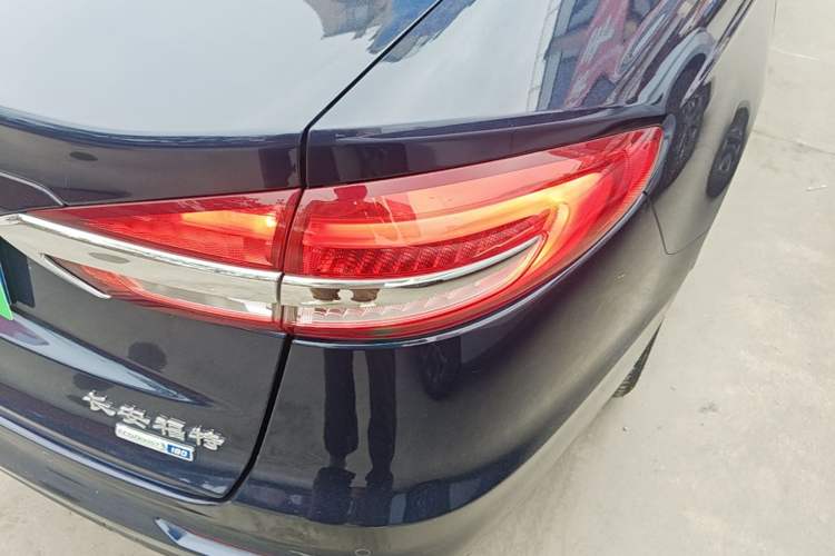Used Ford Mondeo 2020 EcoBoost 180 Stylish Model Right Rear Taillight