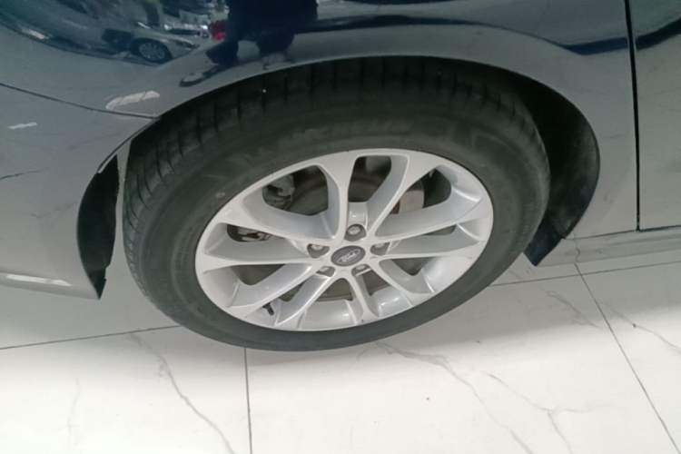 Used Ford Mondeo 2020 EcoBoost 180 Stylish Model Right Rear Wheel Hub