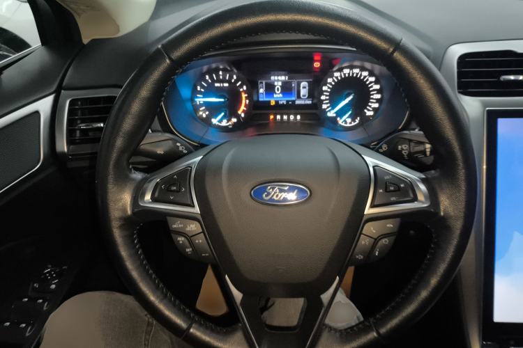 Used Ford Mondeo 2020 EcoBoost 180 Stylish Model Steering Wheel