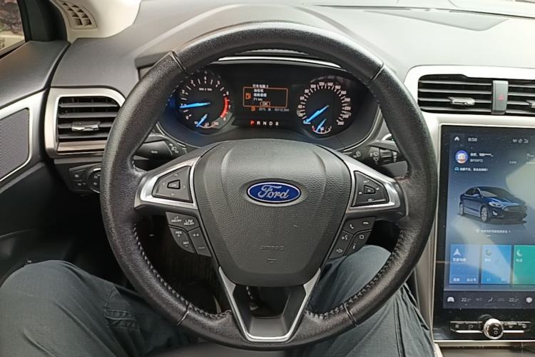 Used Ford Mondeo 2020 EcoBoost 180 Stylish Model Steering Wheel