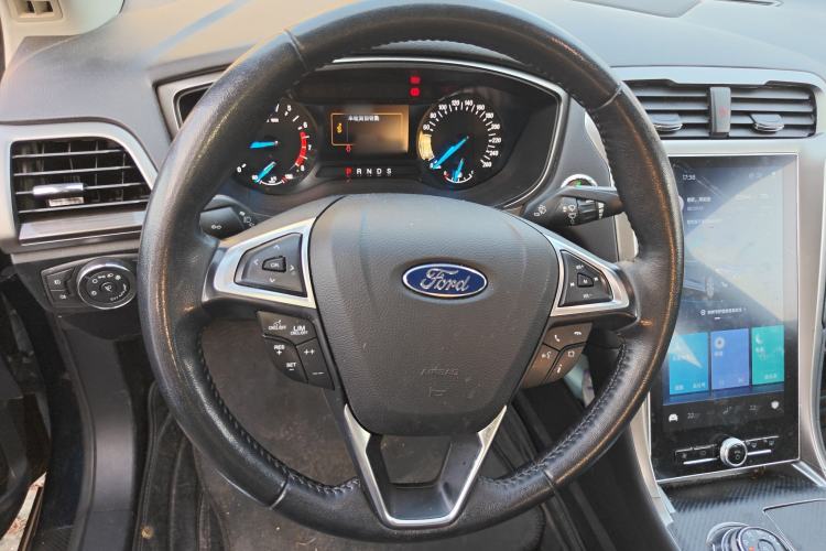 Used Ford Mondeo 2020 EcoBoost 180 Stylish Model Steering Wheel