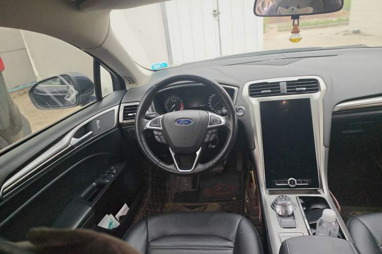 Used Ford Mondeo 2020 EcoBoost 180 Stylish Model Steering Wheel