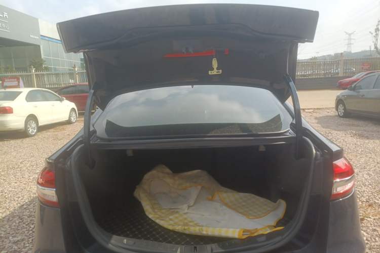 Used Ford Mondeo 2020 EcoBoost 180 Stylish Model Trunk
