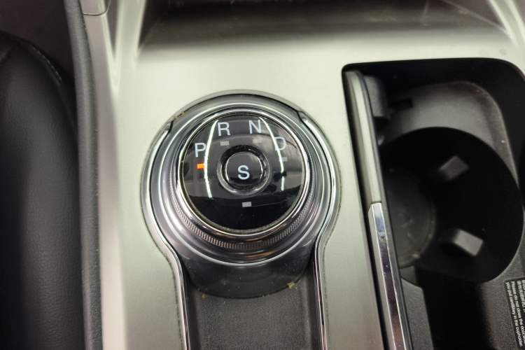 Used Ford Mondeo 2020 EcoBoost 180 Stylish Model Gear Lever