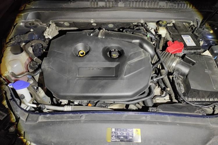Used Ford Mondeo 2020 EcoBoost 200 Luxury Model Engine Bay