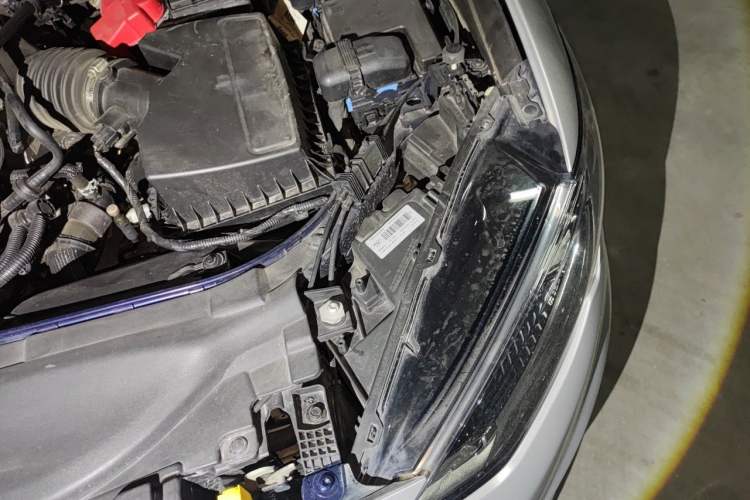 Used Ford Mondeo 2020 EcoBoost 200 Luxury Model Engine Bay Left