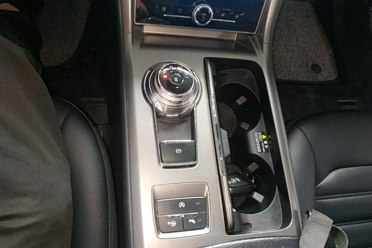 Used Ford Mondeo 2020 EcoBoost 200 Luxury Model Gear Lever