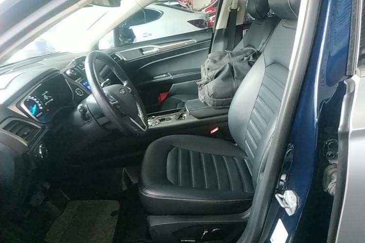 Used Ford Mondeo 2020 EcoBoost 200 Luxury Model Left Front Seat