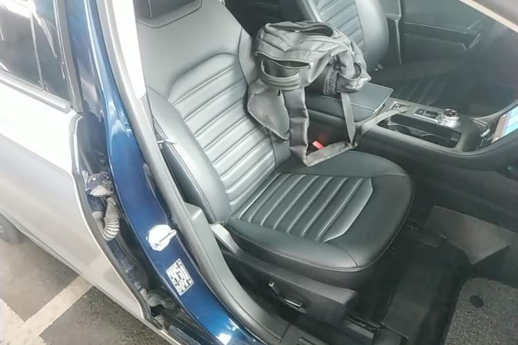 Used Ford Mondeo 2020 EcoBoost 200 Luxury Model Right Front Seat