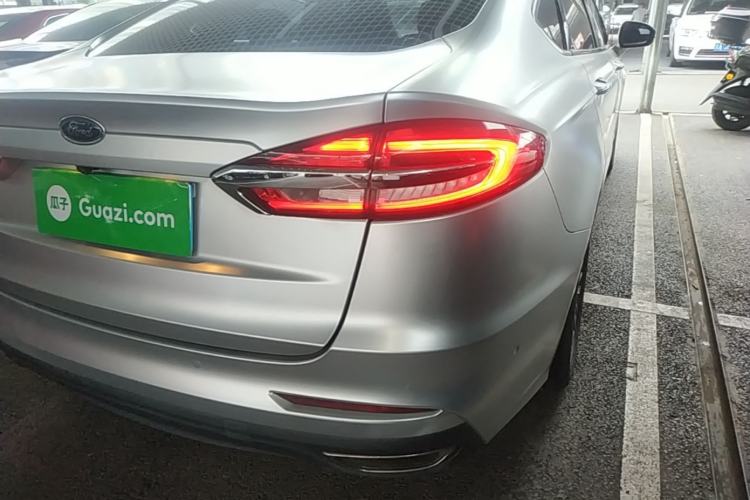Used Ford Mondeo 2020 EcoBoost 200 Luxury Model Right Rear Taillight
