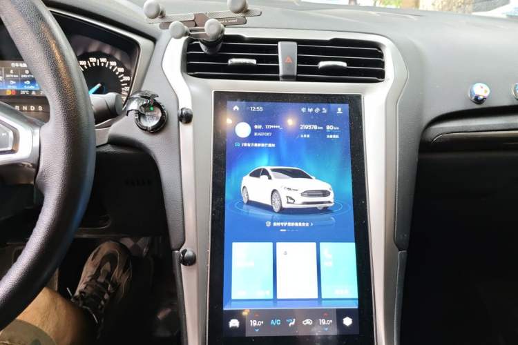 Used Ford Mondeo 2020 EcoBoost 200 Stylish Model Audio And AC Panel