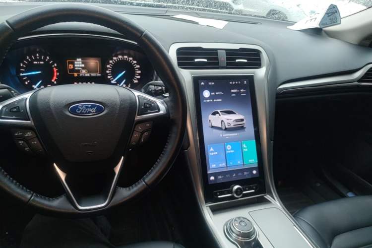 Used Ford Mondeo 2020 EcoBoost 200 Stylish Model Audio And AC Panel