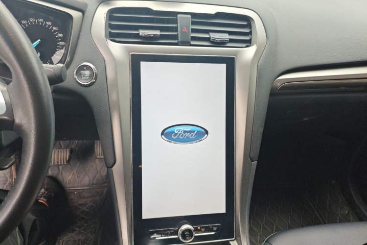 Used Ford Mondeo 2020 EcoBoost 180 Stylish Model Audio And AC Panel