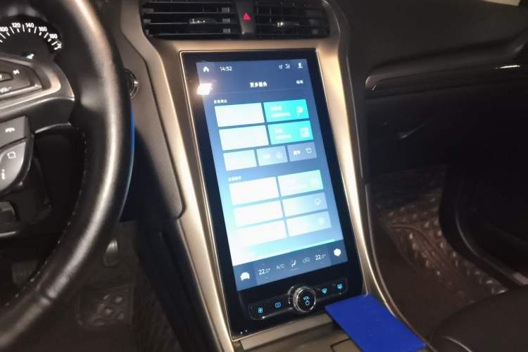 Used Ford Mondeo 2020 EcoBoost 180 Stylish Model Audio And AC Panel