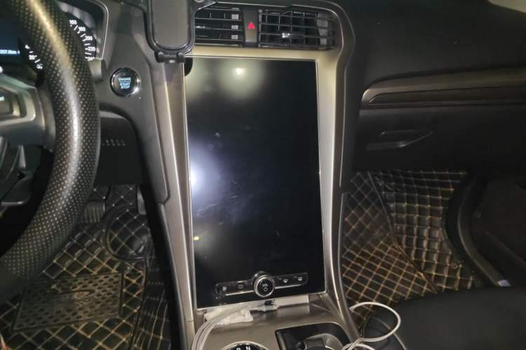 Used Ford Mondeo 2020 EcoBoost 200 Stylish Model Audio And AC Panel
