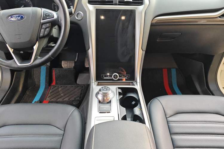 Used Ford Mondeo 2020 EcoBoost 180 Stylish Model Audio And AC Panel