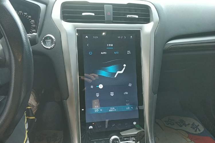 Used Ford Mondeo 2020 EcoBoost 180 Stylish Model Audio And AC Panel