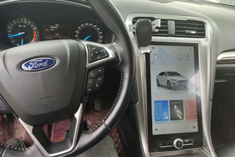 Used Ford Mondeo 2020 EcoBoost 200 Stylish Model Center Console