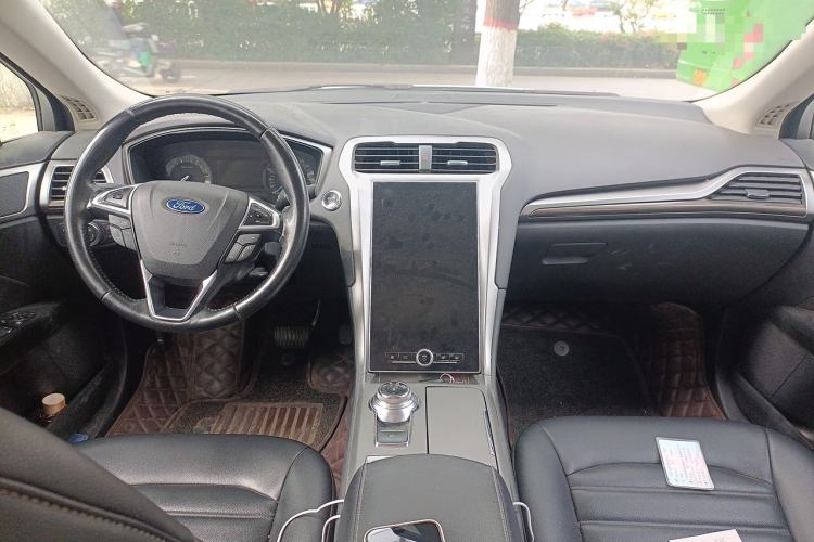 Used Ford Mondeo 2020 EcoBoost 200 Stylish Model Center Console