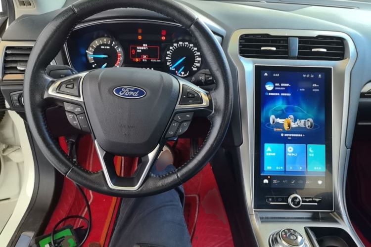 Used Ford Mondeo 2020 EcoBoost 180 Stylish Model Center Console