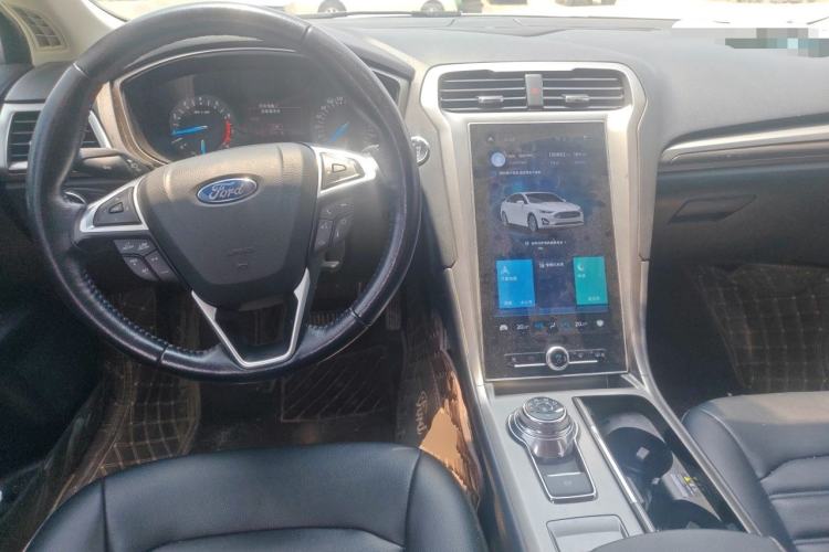Used Ford Mondeo 2020 EcoBoost 180 Stylish Model Center Console