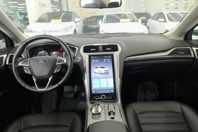 Used Ford Mondeo 2020 EcoBoost 180 Stylish Model Center Console