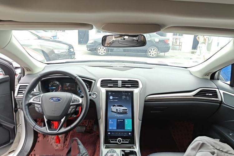 Used Ford Mondeo 2020 EcoBoost 180 Stylish Model Center Console