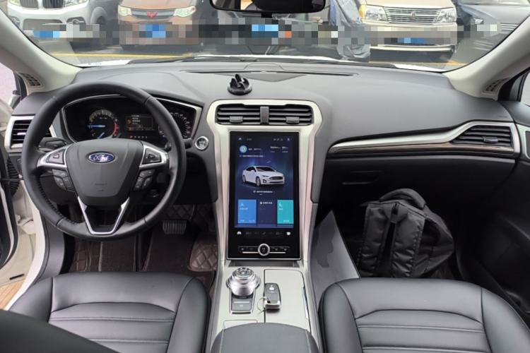 Used Ford Mondeo 2020 EcoBoost 200 Stylish Model Center Console