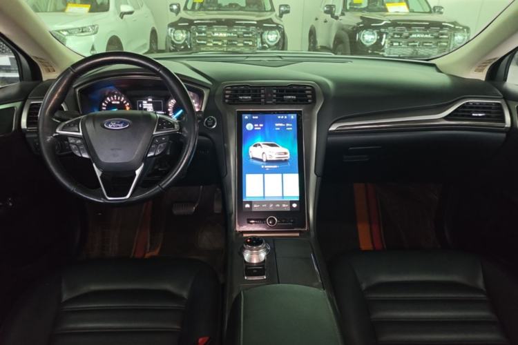 Used Ford Mondeo 2020 EcoBoost 180 Stylish Model Center Console