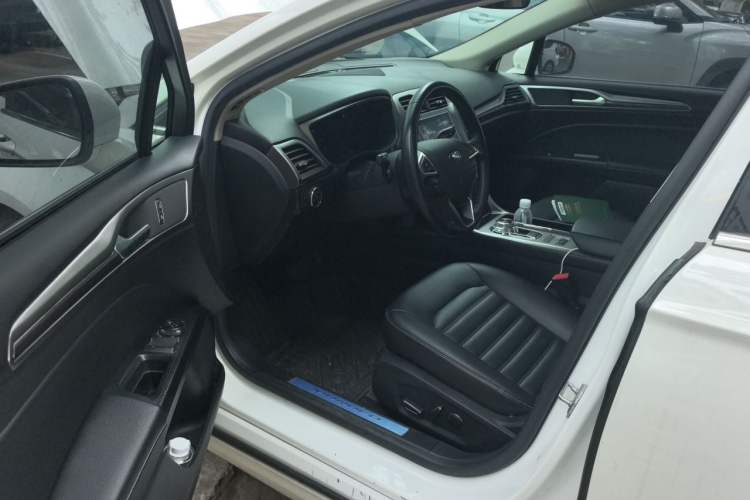 Used Ford Mondeo 2020 EcoBoost 180 Stylish Model Driver Seat