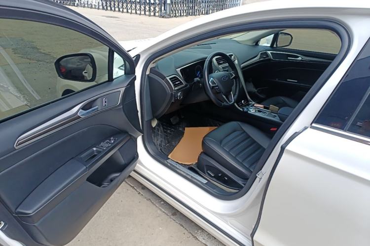 Used Ford Mondeo 2020 EcoBoost 180 Stylish Model Driver Seat