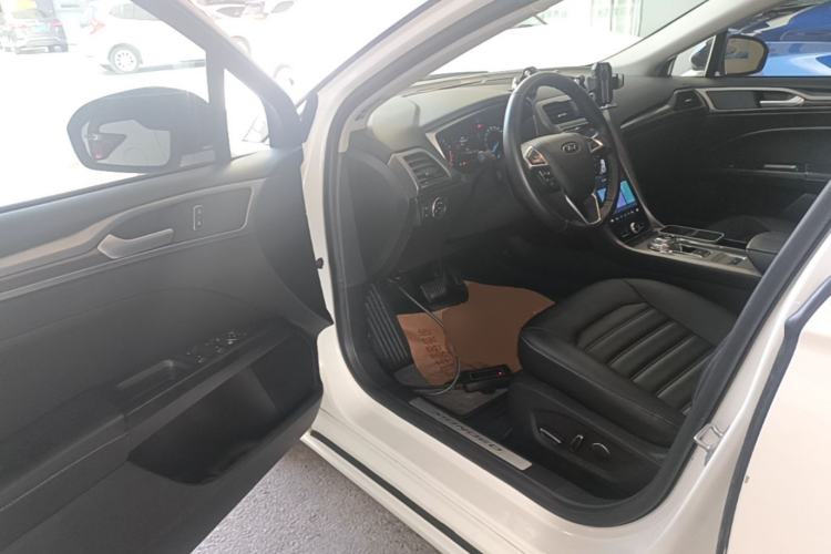 Used Ford Mondeo 2020 EcoBoost 180 Stylish Model Driver Seat