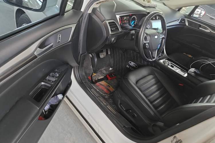 Used Ford Mondeo 2020 EcoBoost 180 Stylish Model Driver Seat