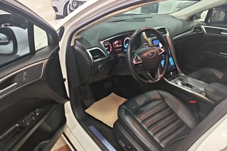 Used Ford Mondeo 2020 EcoBoost 200 Stylish Model Driver Seat