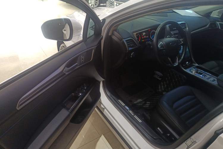 Used Ford Mondeo 2020 EcoBoost 200 Stylish Model Driver Seat