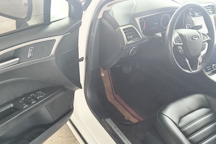 Used Ford Mondeo 2020 EcoBoost 180 Stylish Model Driver Seat