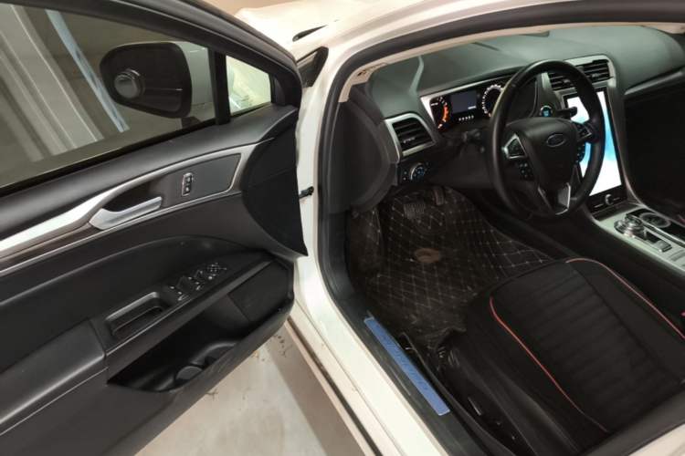 Used Ford Mondeo 2020 EcoBoost 180 Stylish Model Driver Seat