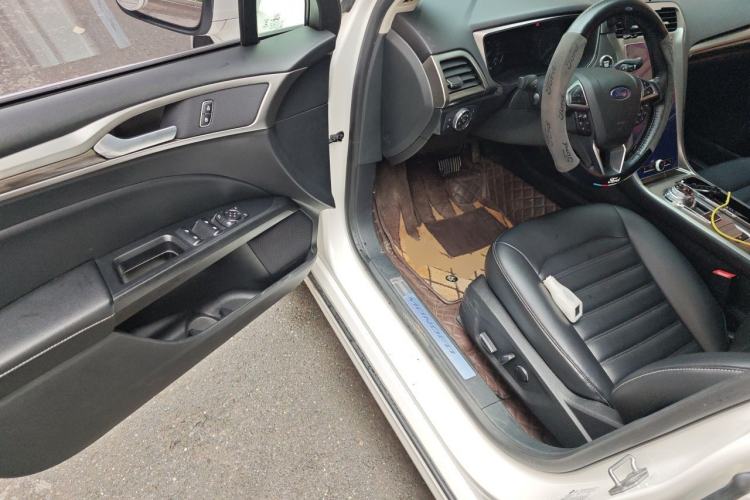 Used Ford Mondeo 2020 EcoBoost 180 Stylish Model Driver Seat