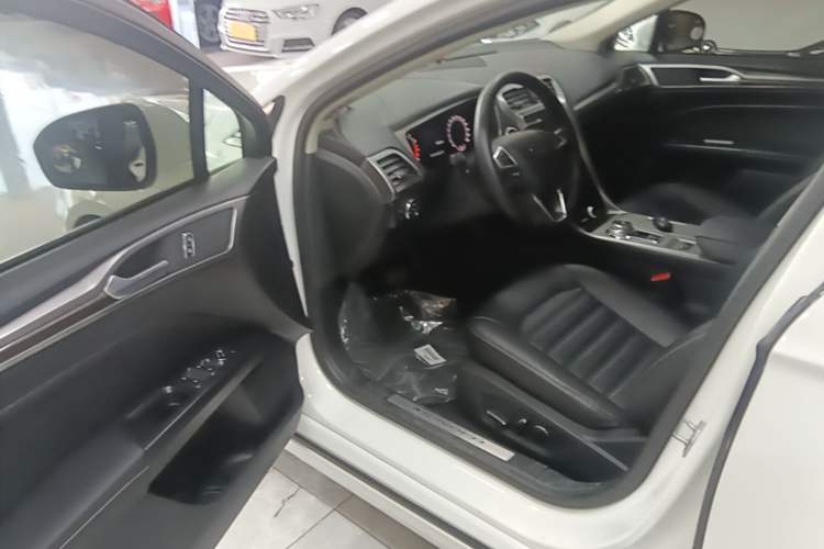 Used Ford Mondeo 2020 EcoBoost 180 Stylish Model Driver Seat